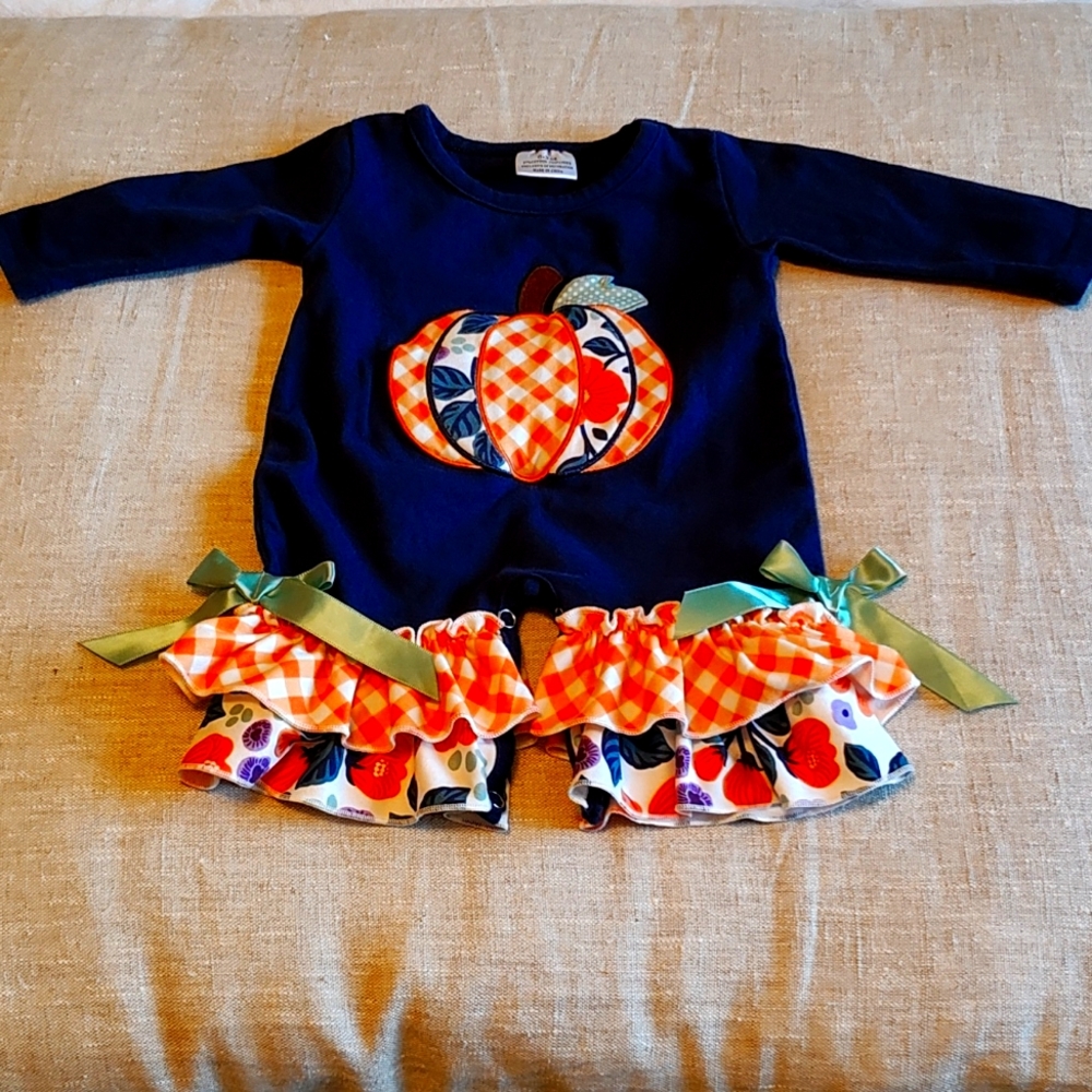 FIRST HALLOWEEN! PUMPKIN BABY